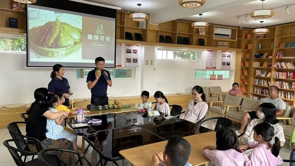 兴科研学团队走进万宁市新时代文明实践中心